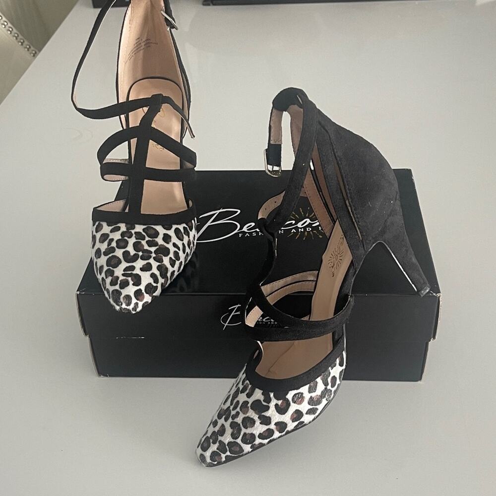 Beacon Fashion and Fit Black & White Leopard Print Strappy Heels SZ 10Shoes